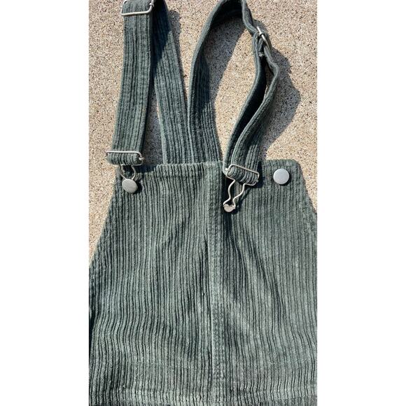 Peach Love Dress Women Size Small Green Corduroy Overall Mini Pockets Raw Hem - Picture 3 of 6